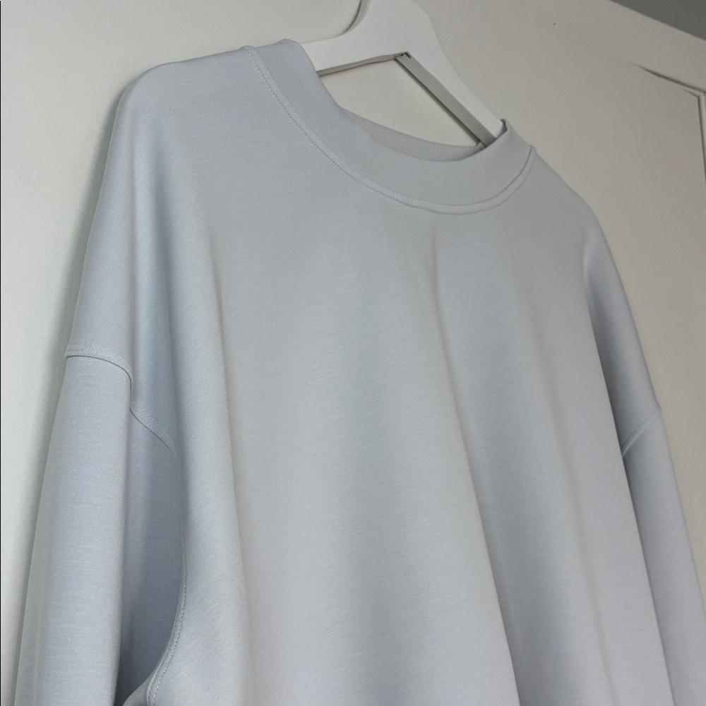 NEW Lululemon Softstreme Perfectly Oversized Cropped Crew Size 10 Light Vapor - Picture 6 of 6